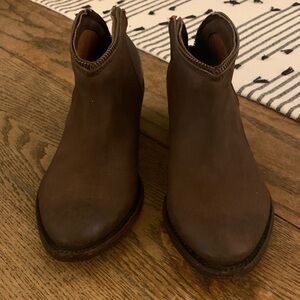 Women’s handmade Mescalero leather boots. Size 37.